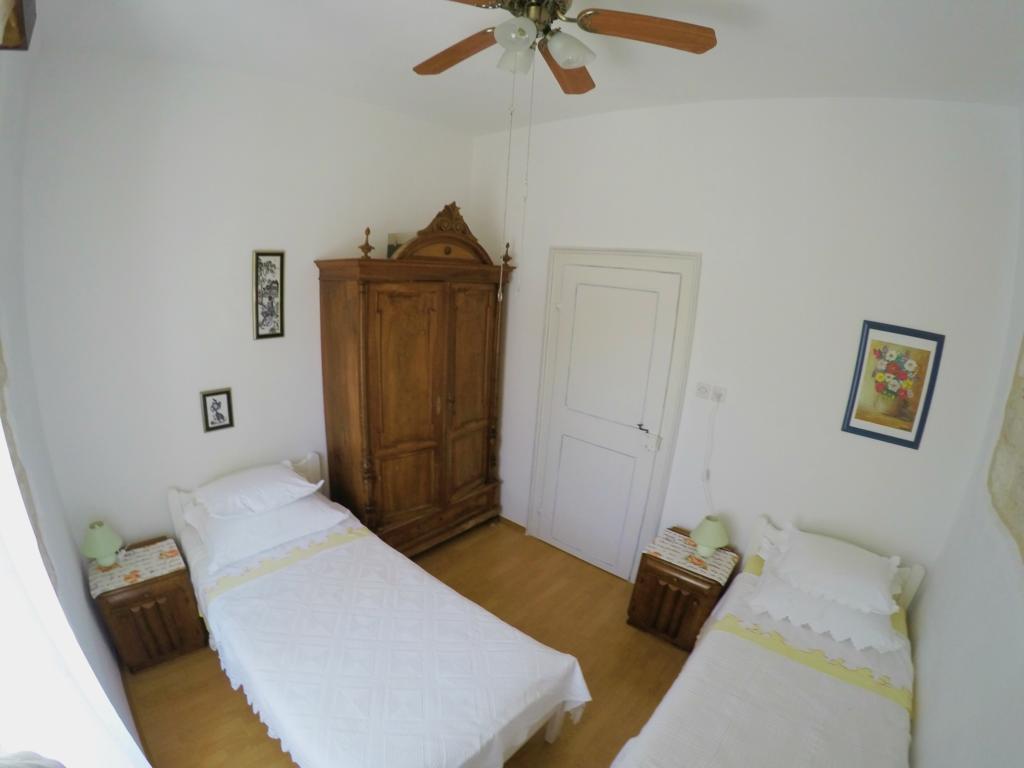 Castel Nonna Franka Apartamento Sutivan Exterior foto