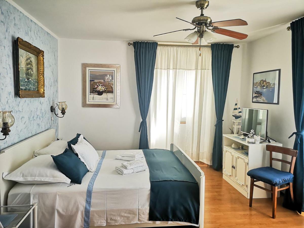 Castel Nonna Franka Apartamento Sutivan Exterior foto